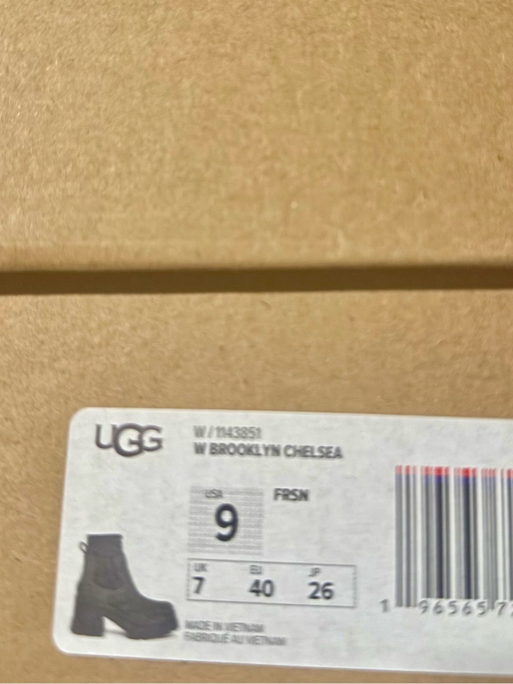 UGG W Brooklyn Chelsea Boots in Black